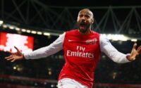 Thierry Henry អបអរ​គ្រាប់​បាល់